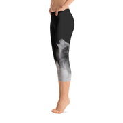 Wolf 2 Capri Leggings